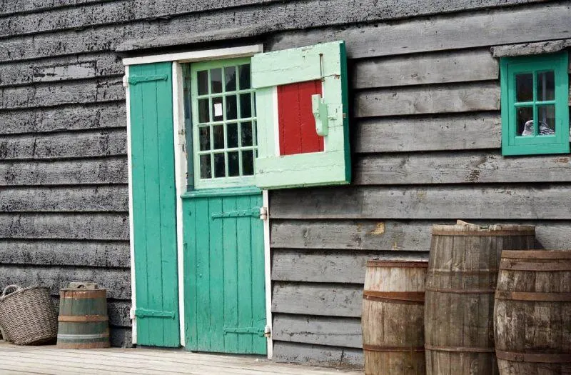 Exterior of the clog shop