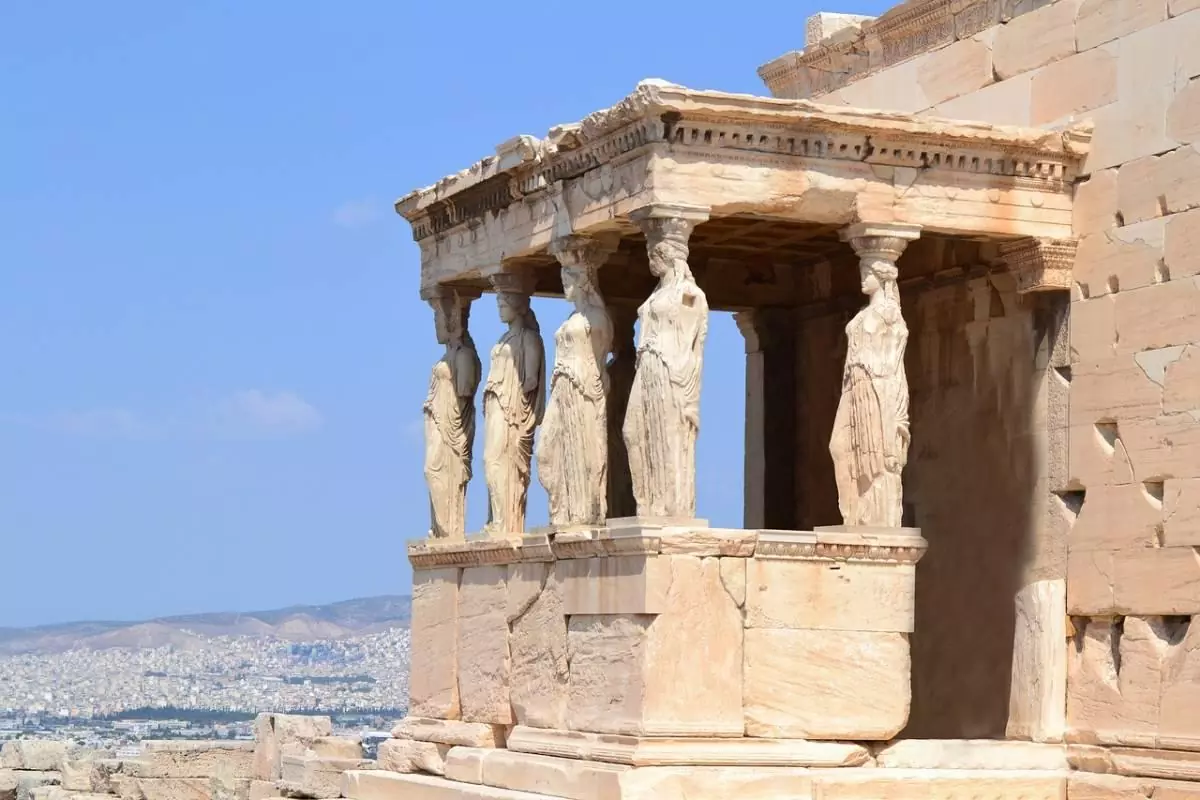 Overlooking the city from the Parthenon