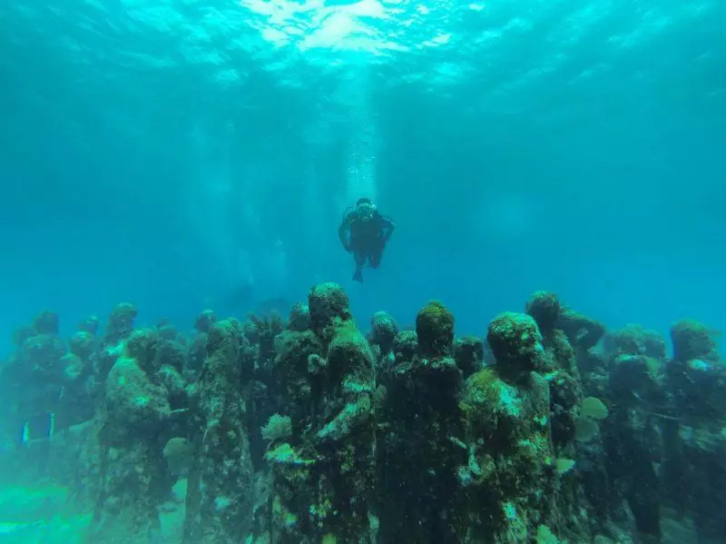 Statues of MUSA the Underwater Museum in Cancun 