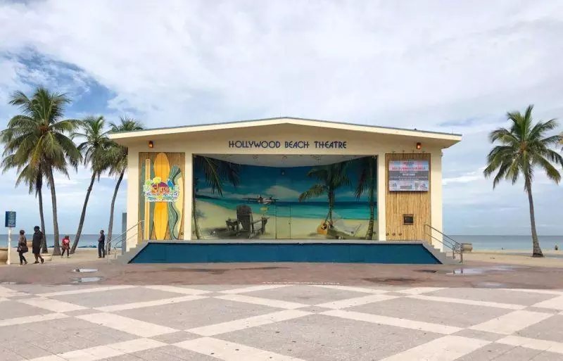 View at night - Picture of Margaritaville Hollywood Beach Resort