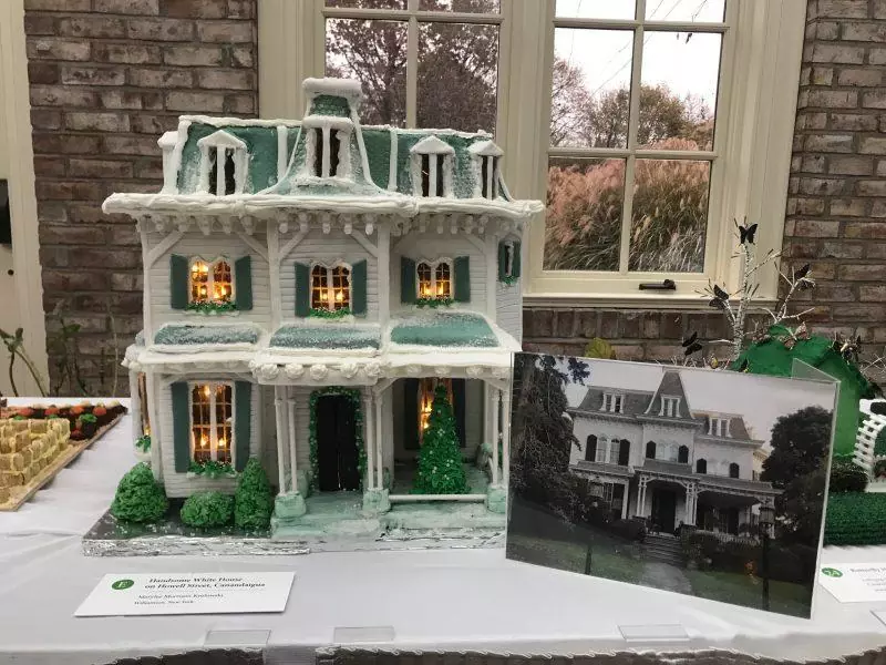 A replica of the Eastman House in gingerbread