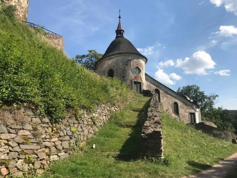 View of Castle Potstejn 