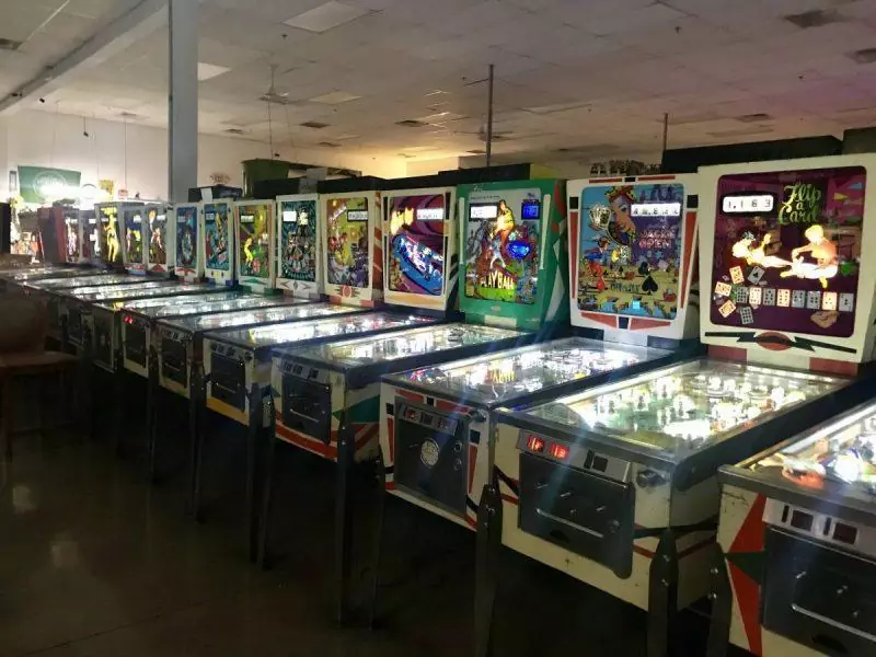 Pinball machines in a row