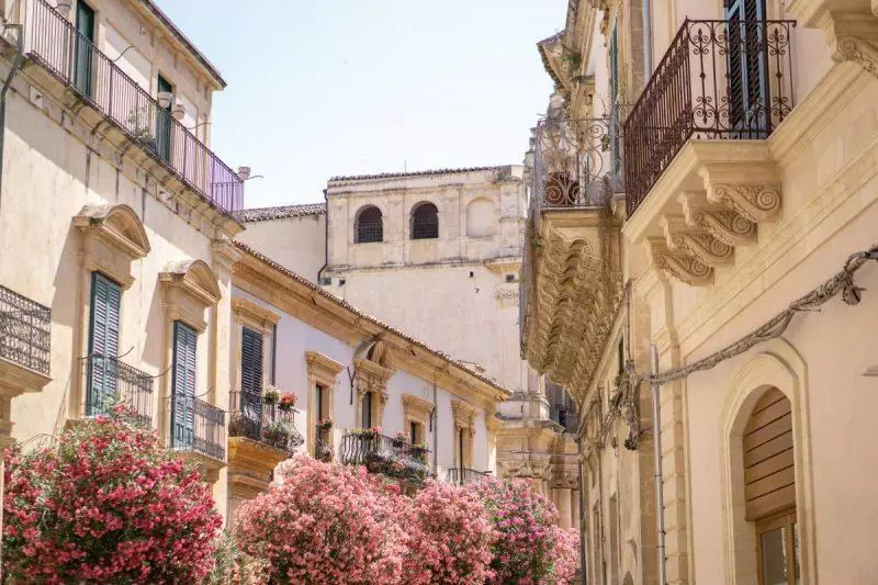 Sicilian architecture