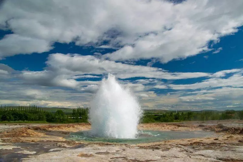 geyser erupting