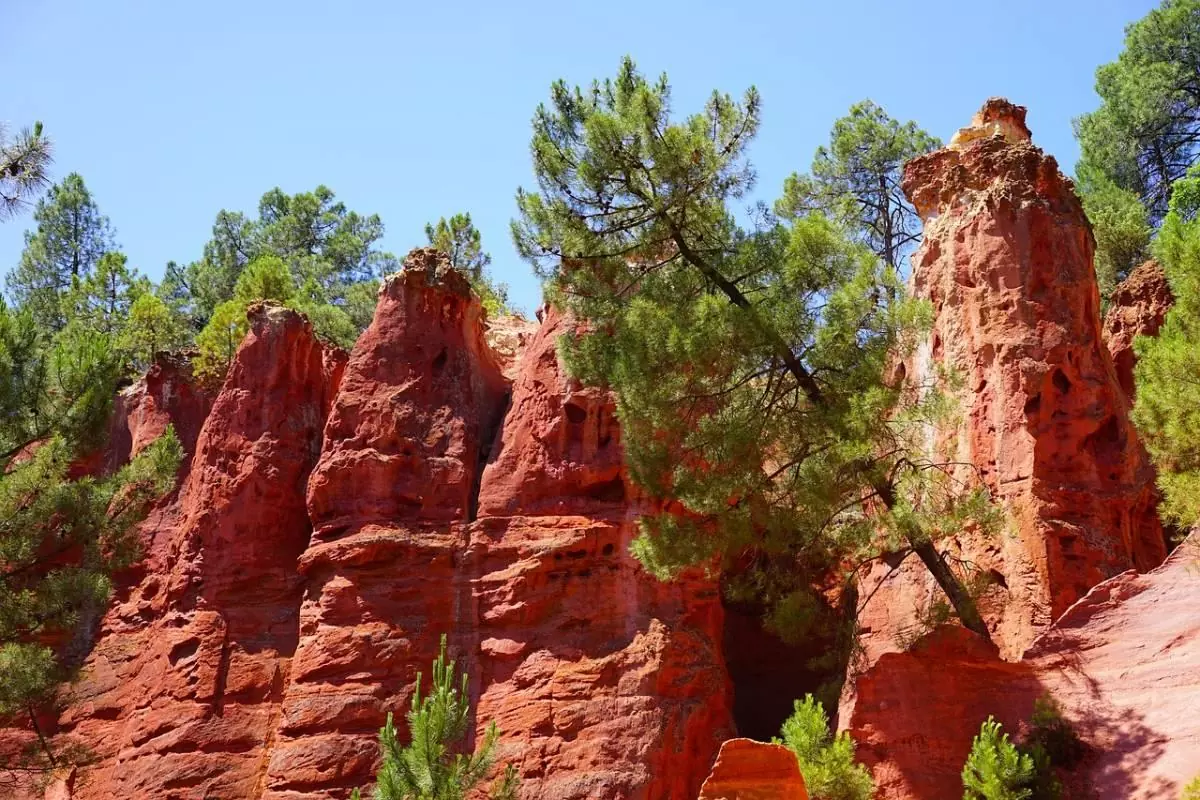 Red rock formations in Rousillon