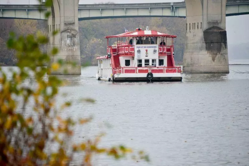 Pride of the Susquehanna cruising down the river