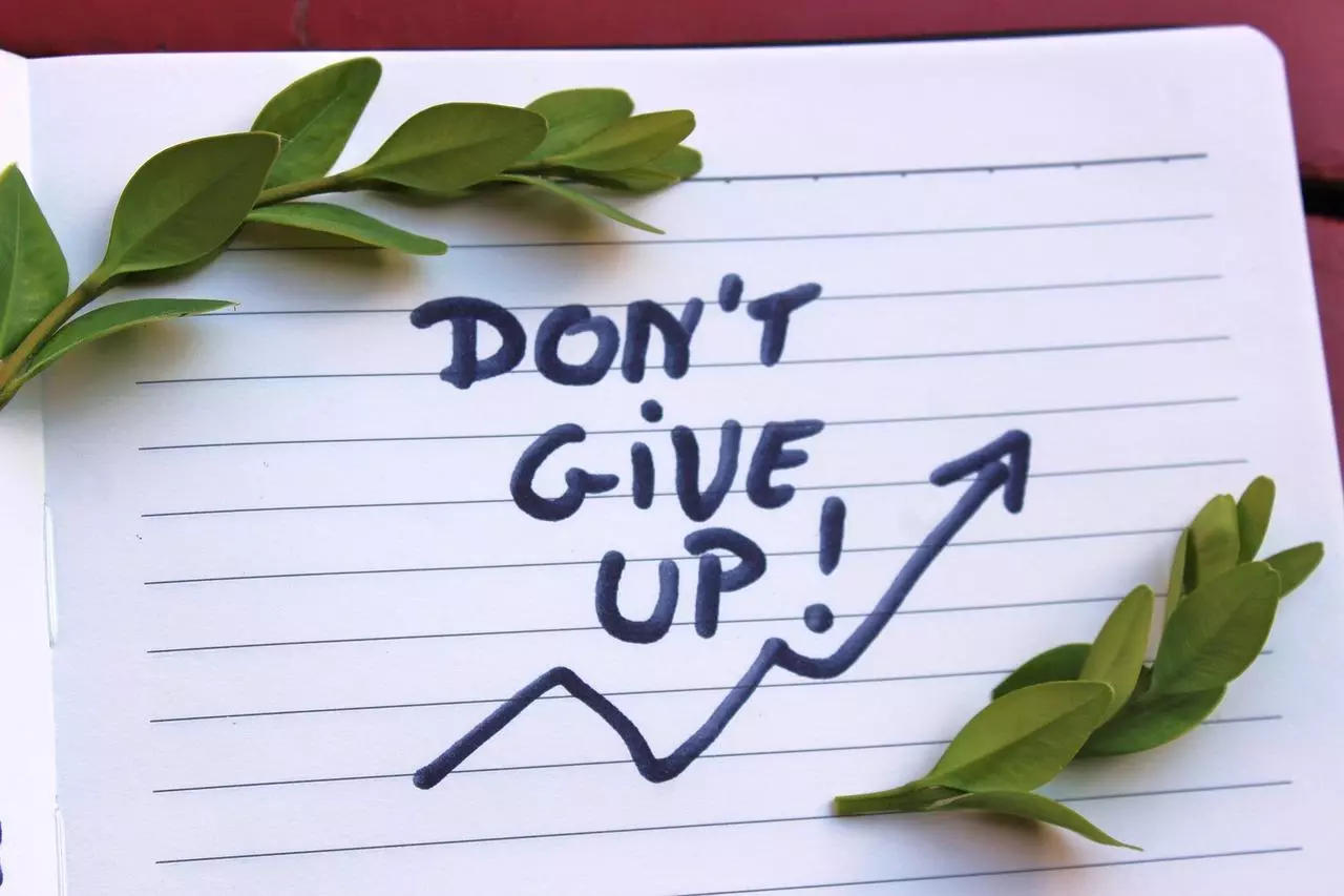 Note saying "don't give up"